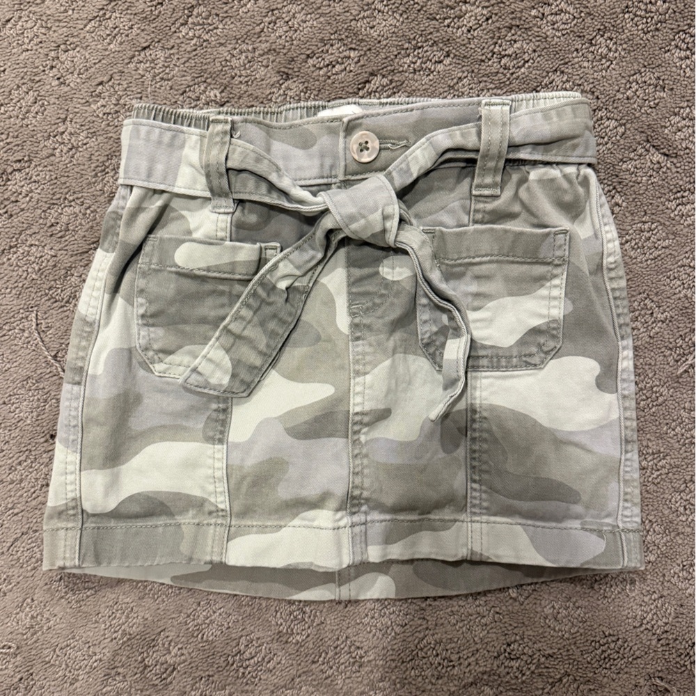 Abercrombie Kids 7/8 Cargo Mini Skirt